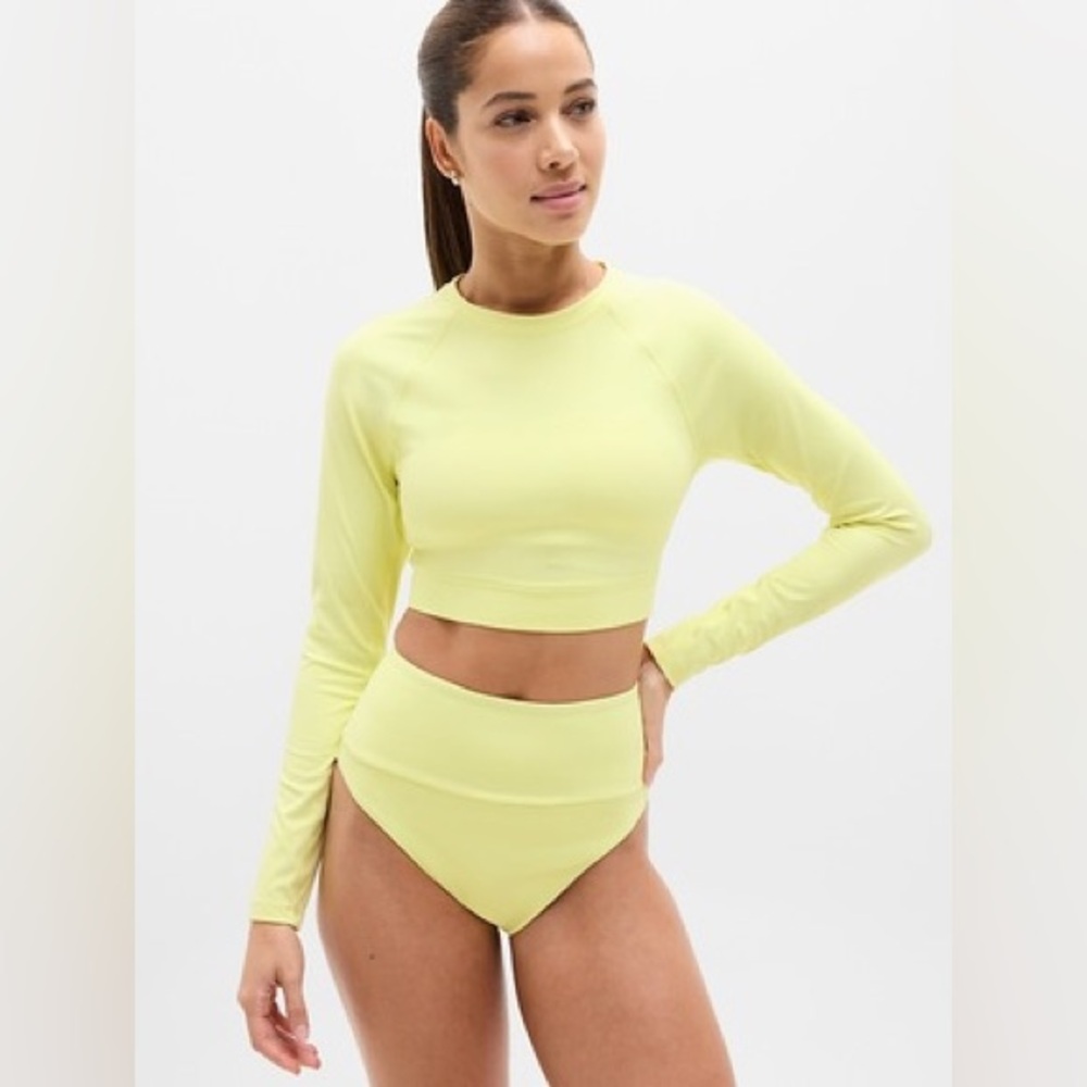 NWT Women’s Athleta Yellow Long Sleeve Crop Rashguard, Size XL